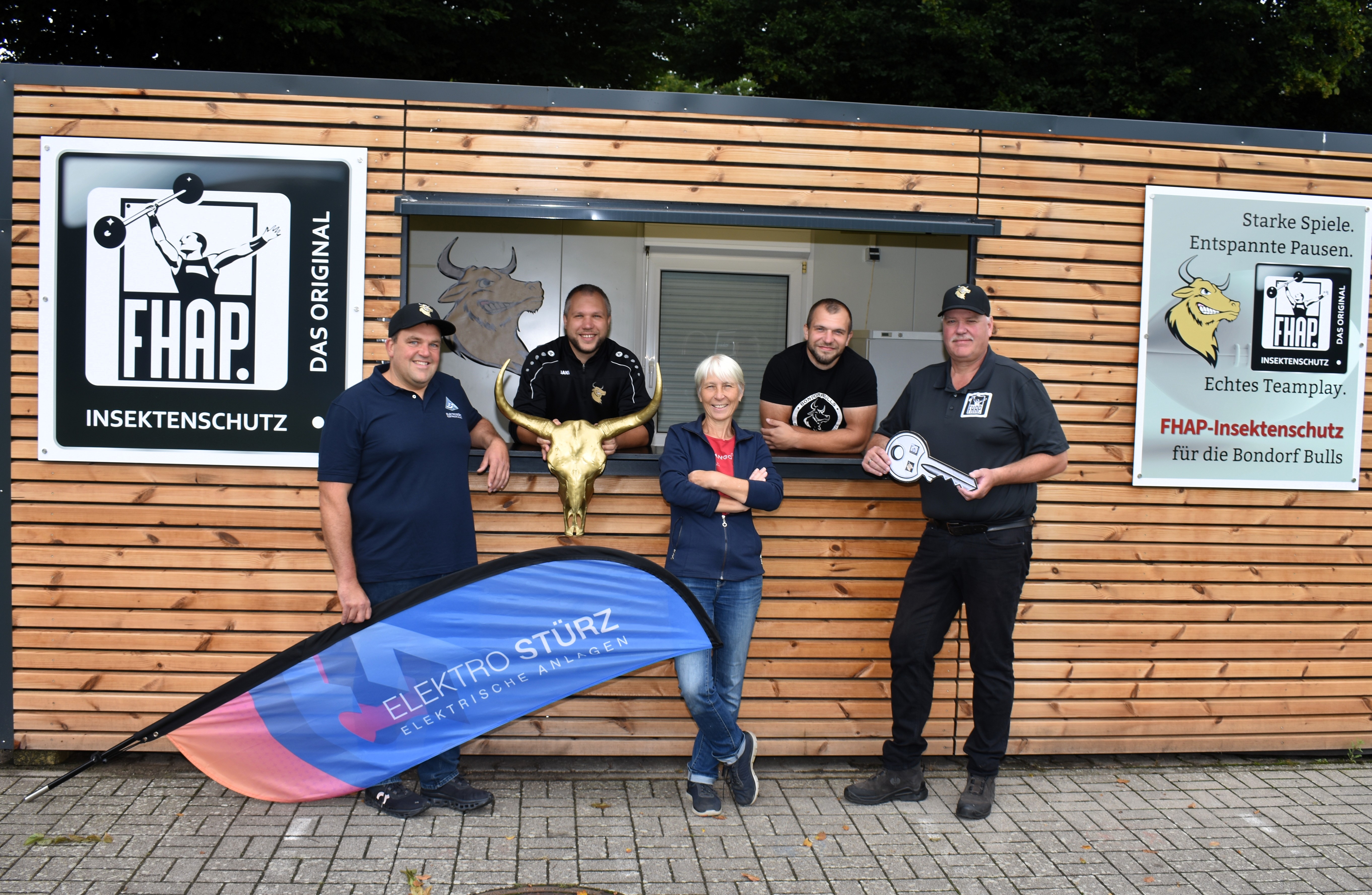 Touchdown für den neuen Verkaufsstand am Rasenplatz!